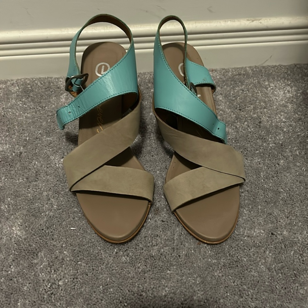 Sandal heel